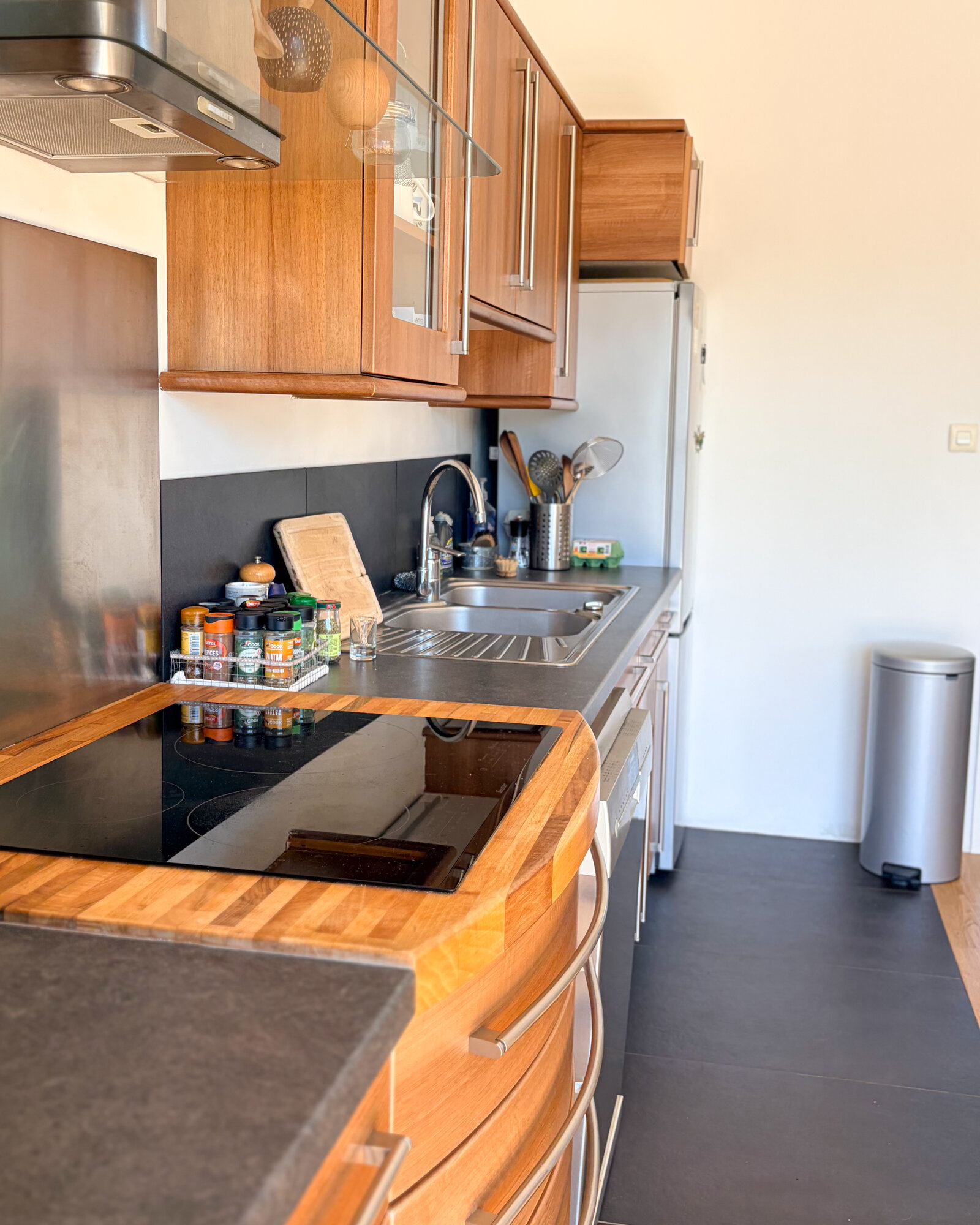 Cuisine du Projet Perrières avant travaux, vue 5